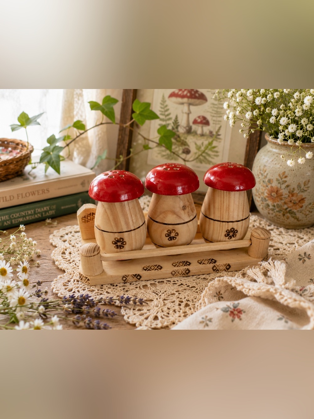 🍄 Set of 3  Wooden Hand carved shakers with tray